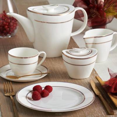 Порцеляновий чайний або кавовий сервіз 6 персон 21 пр Ariana Villa Italia